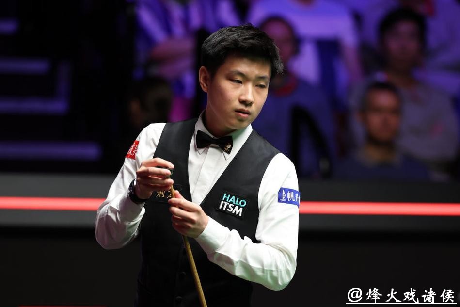 赵心童6-1战胜斯佳辉 晋级斯诺克国锦赛八强