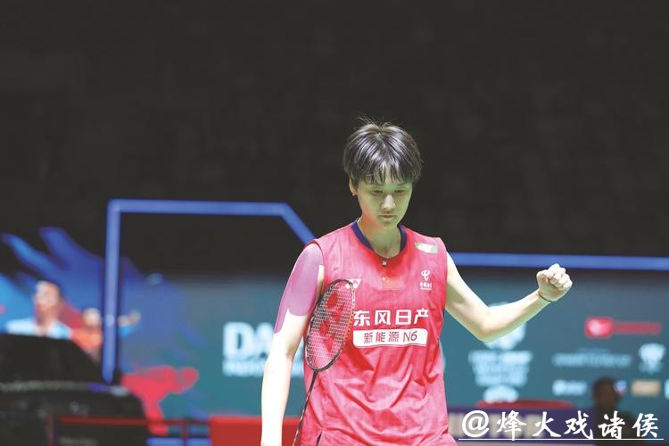 陈雨菲2-0力克辛杜 晋级印尼羽毛球大师赛半决赛
